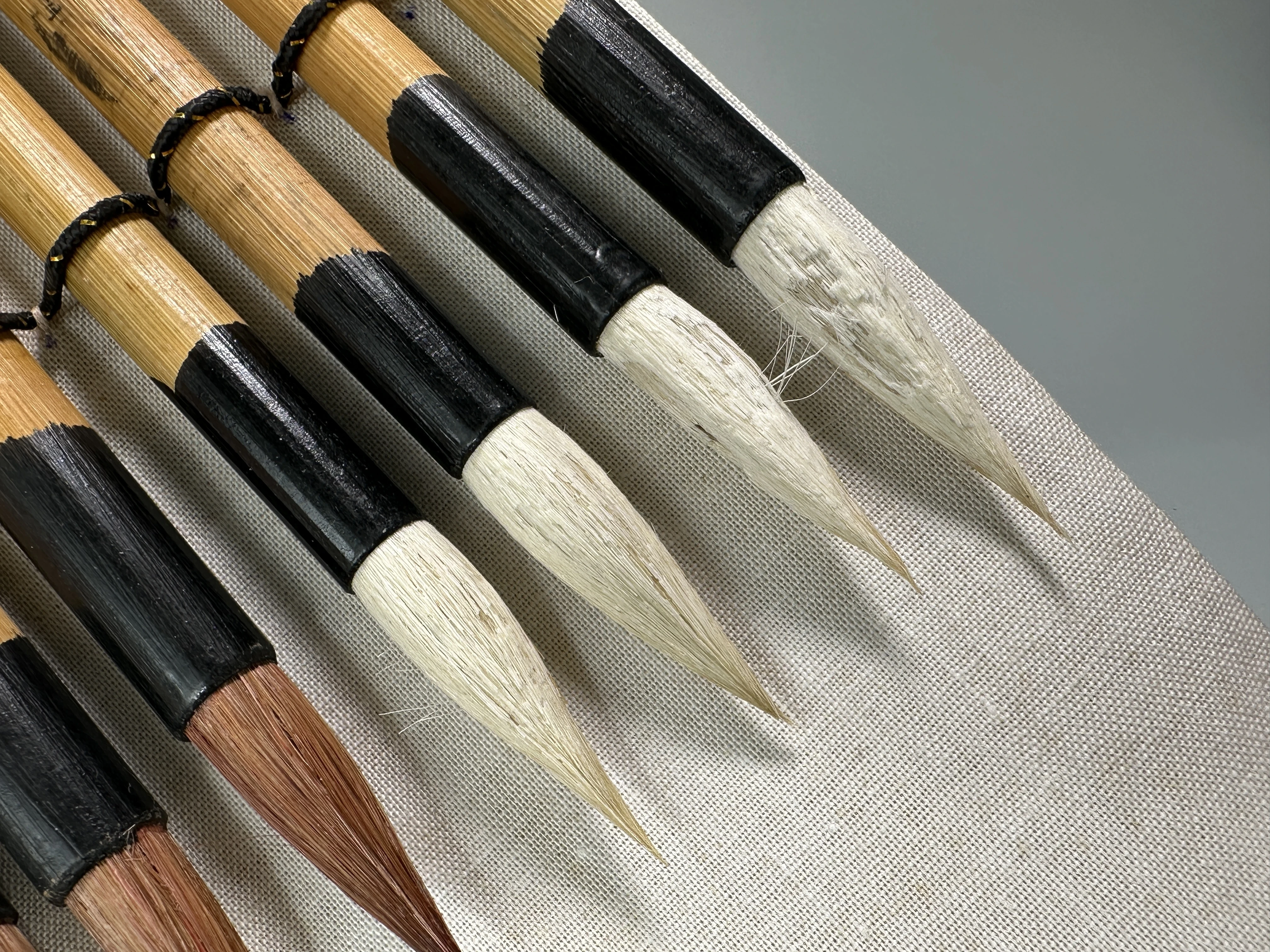 アート鑑定のプロが査定